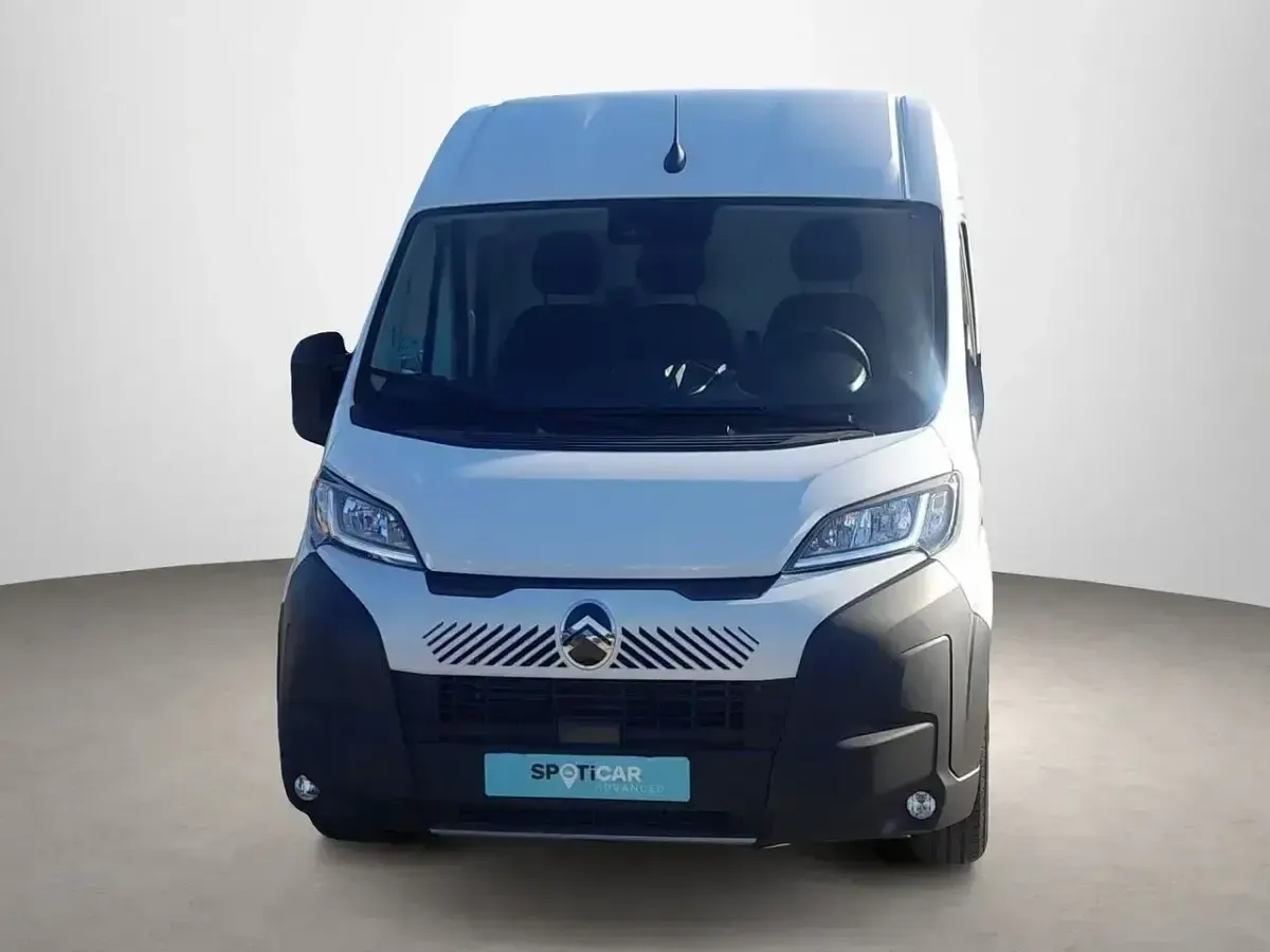Usado Citroën Jumper 140 CV (102 kW) 2024 Blanco Monovolumen