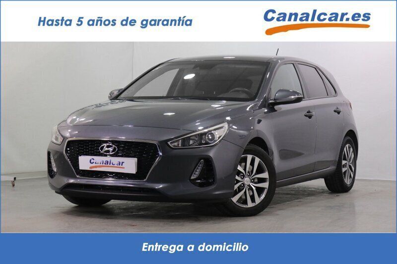 Usado Hyundai i30 110 CV (80 kW) 2018 Gris