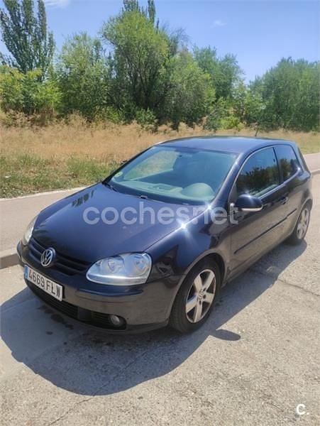 Usado VW Golf V Sportline 105 CV (77 kW) 2007 Negro Berlina