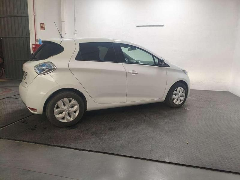 Usado Renault Zoe Life 67 kW (92 CV) 2017 Blanco Utilitario