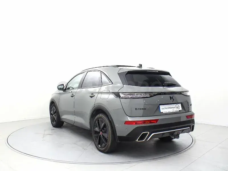 Usado DS Automobiles DS7 Crossback Performance 225 CV (165 kW) 2023 Gris / plata SUV