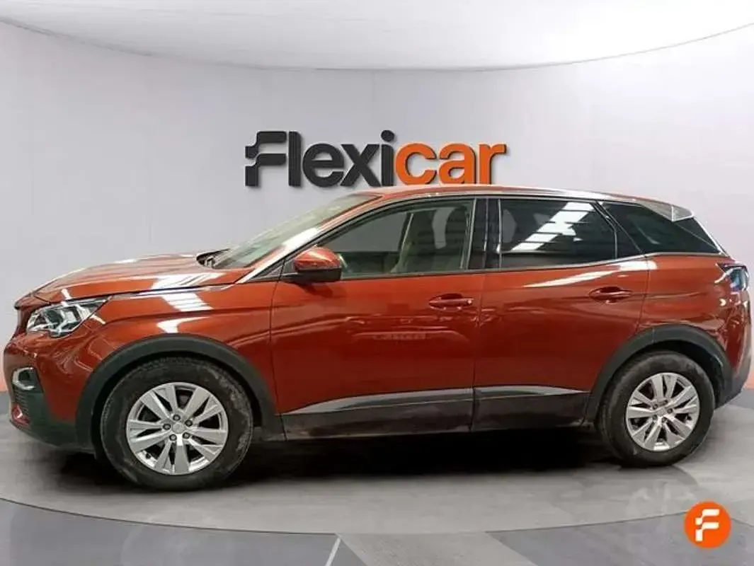 Usado Peugeot 3008 Allure 131 CV (96 kW) 2019 Naranja SUV