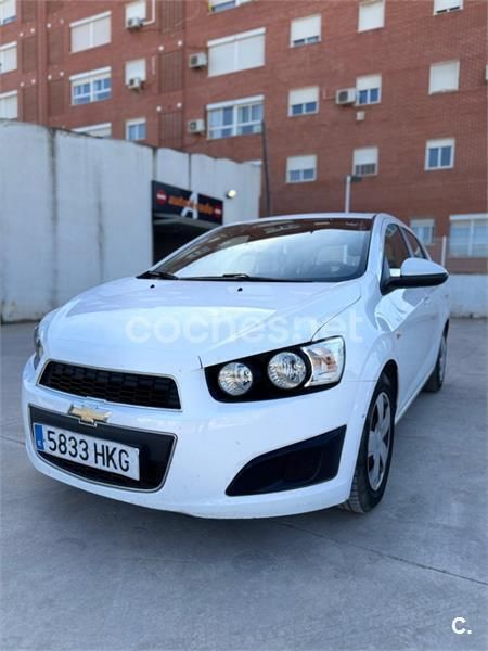 Blanco Usado 2012 Chevrolet Aveo LT Berlina | 4500 € (Precio justo) - Imagen 1/4