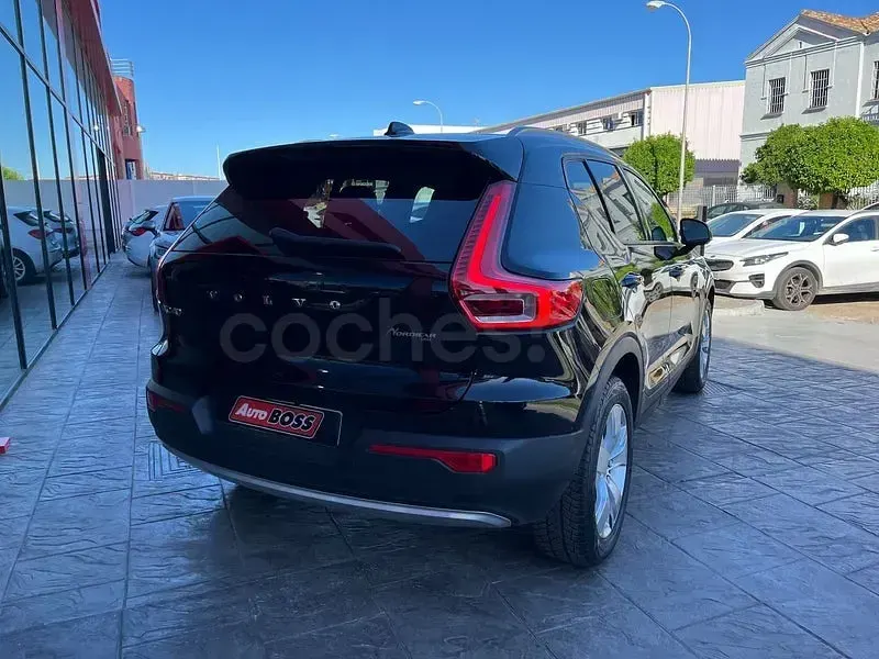 Usado Volvo XC40 129 CV (94 kW) 2022 Negro SUV