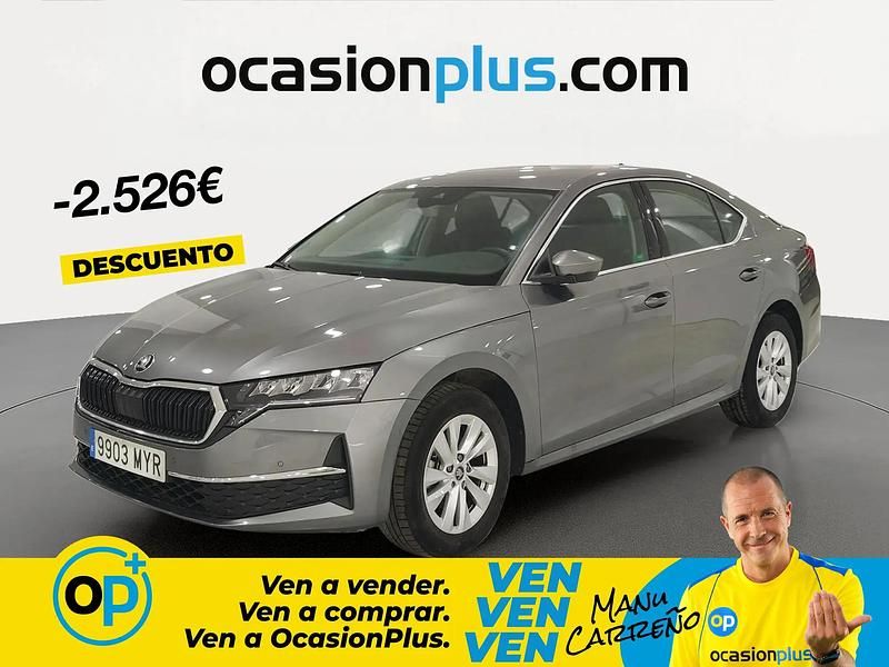 Usado Skoda Octavia Selection 150 HP (110 kW) 2025 Cinzento Sedan