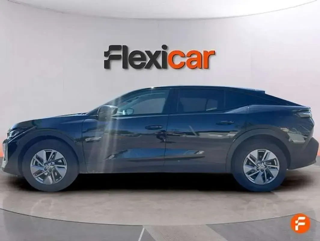Usado Peugeot 408 Allure 136 CV (100 kW) 2024 Negro SUV