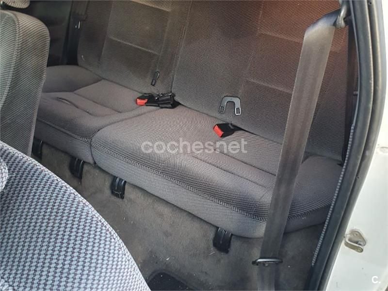 Usado Peugeot 306 103 CV (75 kW) 1995 Blanco Berlina