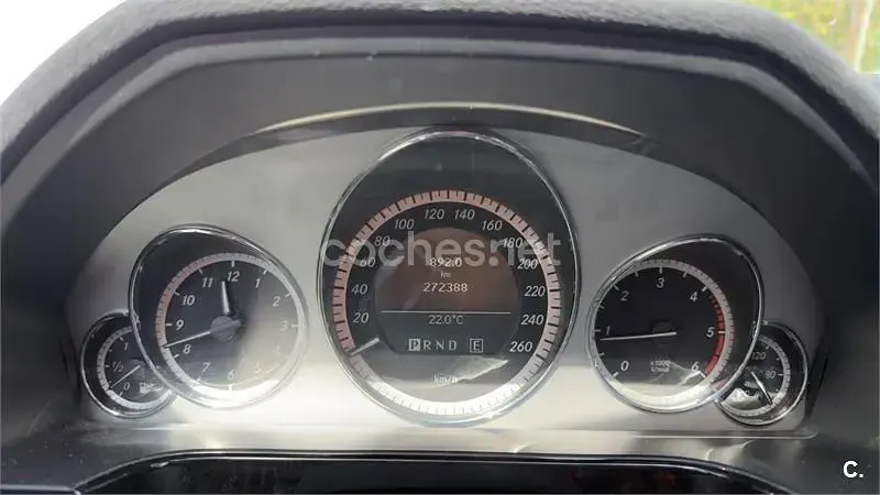 Usado Mercedes E250 204 CV (150 kW) 2011 Negro Berlina