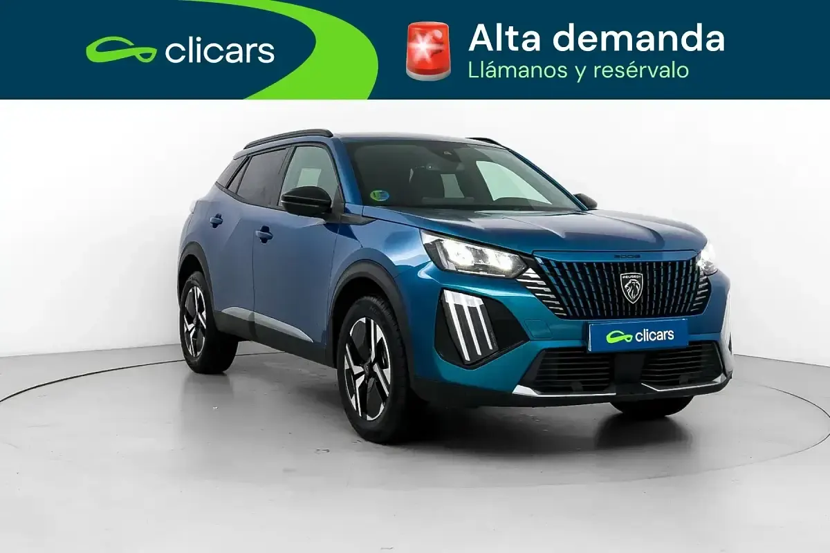 Usado Peugeot 2008 Allure 136 CV (100 kW) 2025 Azul SUV
