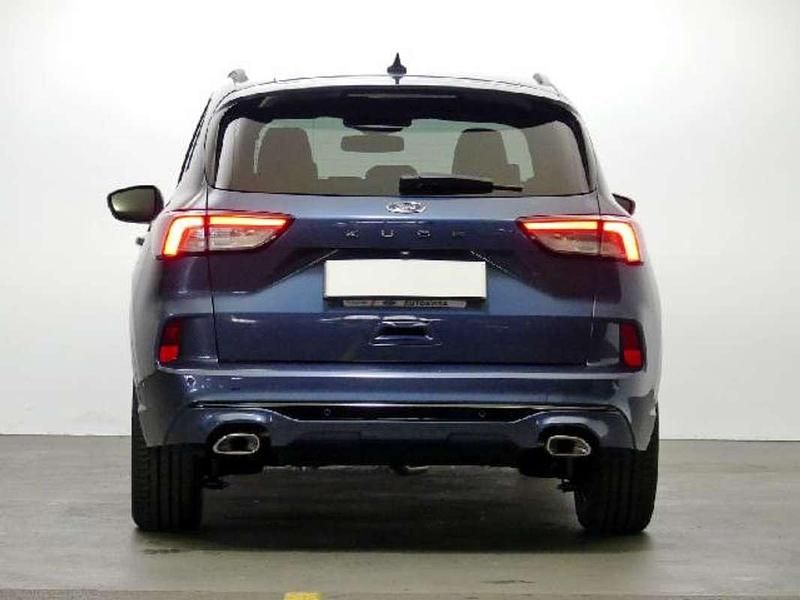 Usado Ford Kuga ST-Line X 151 CV (111 kW) 2022 Azul chrome SUV
