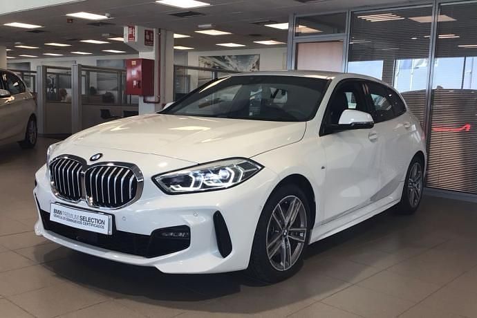 Blanco Usado 2021 BMW 118 Executive Utilitario | 25.900 € (Precio justo) - Imagen 1/4