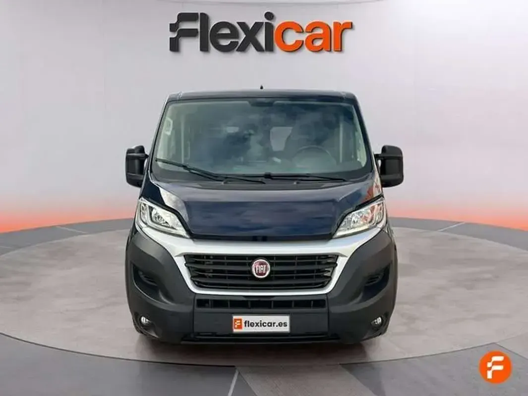 Usado Fiat Ducato 150 CV (110 kW) 2018 Negro Van