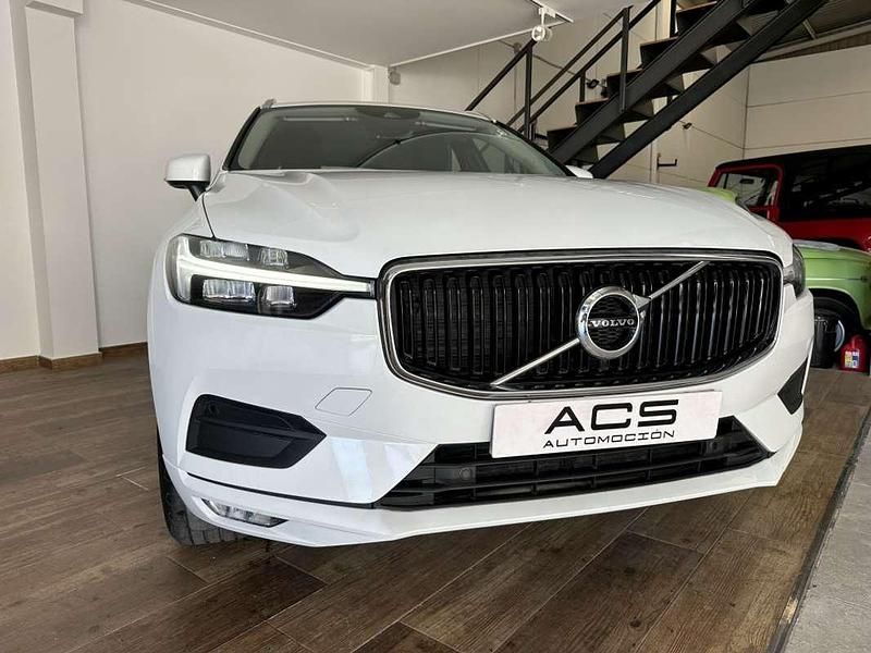 Usado Volvo XC60 Momentum 197 CV (144 kW) 2021 Blanco SUV