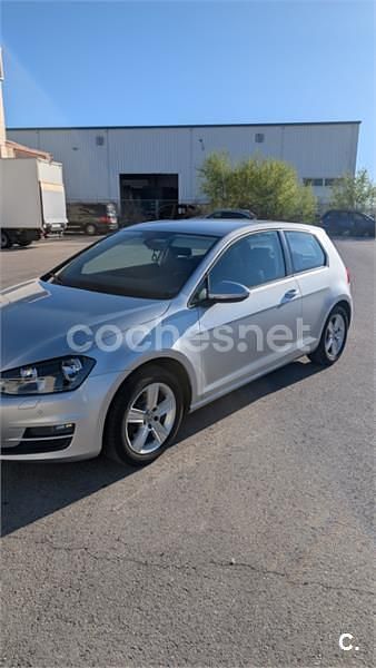 Usado VW Golf VII Advance 122 CV (89 kW) 2013 Gris / plata Berlina