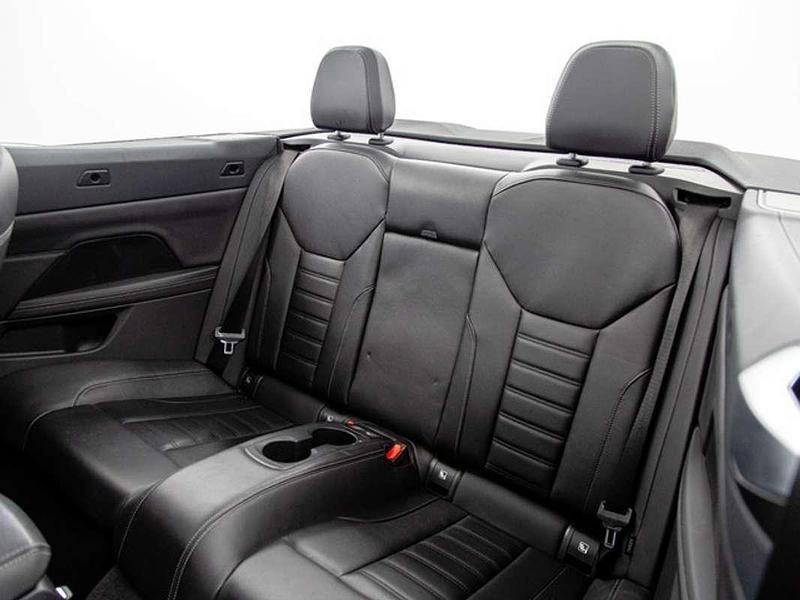 Usado BMW 420 184 HP (135 kW) 2025 Preto Cabrios