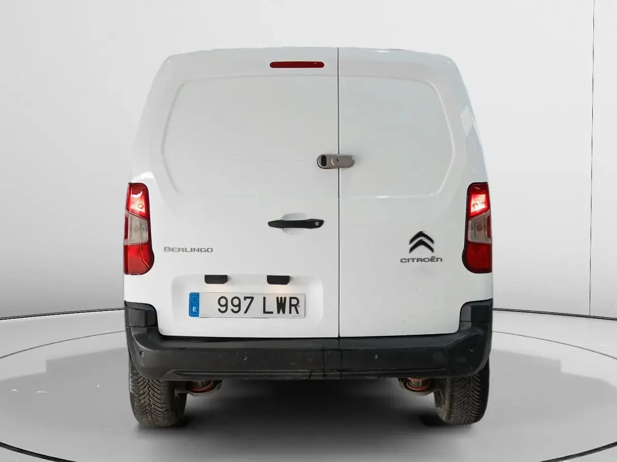 Usado Citroën Berlingo 131 CV (96 kW) 2022 Blanco Monovolumen