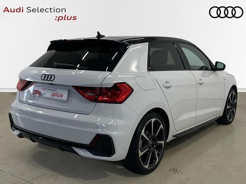 Usado Audi A1 Black Edition 116 CV (85 kW) 2025 Blanco SUV