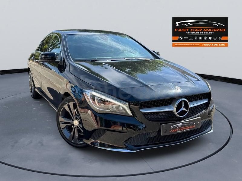 Usado Mercedes CLA180 Urban 122 CV (89 kW) 2016 Negro Berlina