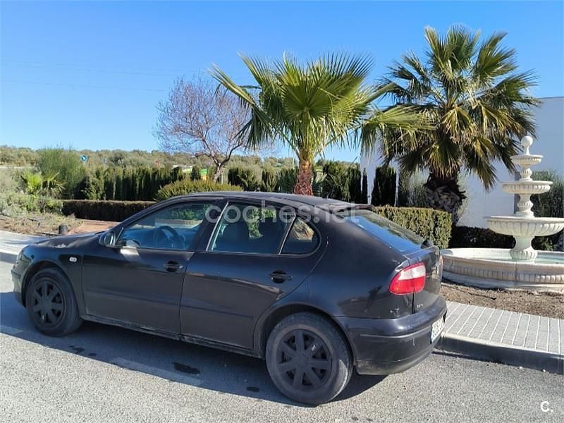 Negro Usado 2003 Seat Leon Berlina | 2300 € (Buen precio) - Imagen 1/4