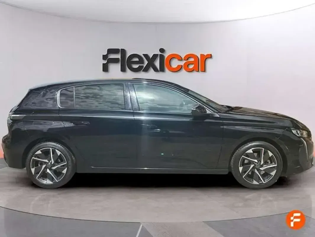Usado Peugeot 308 Allure 131 CV (96 kW) 2024 Negro Utilitario