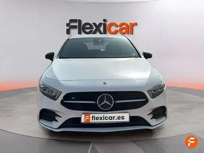Usado Mercedes A180 116 CV (85 kW) 2021 Blanco Berlina