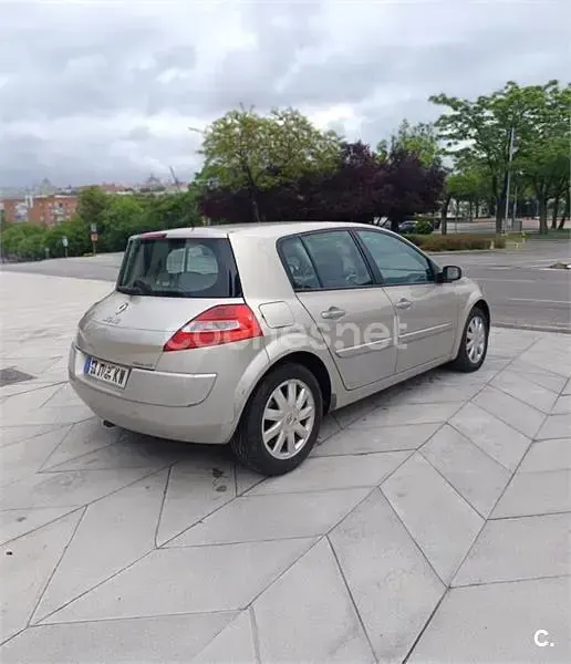 Usado Renault Mégane Privilege 150 CV (110 kW) 2007 Beige Berlina