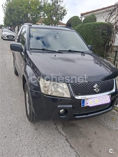 Usado Suzuki Grand Vitara 129 CV (94 kW) 2006 Negro SUV