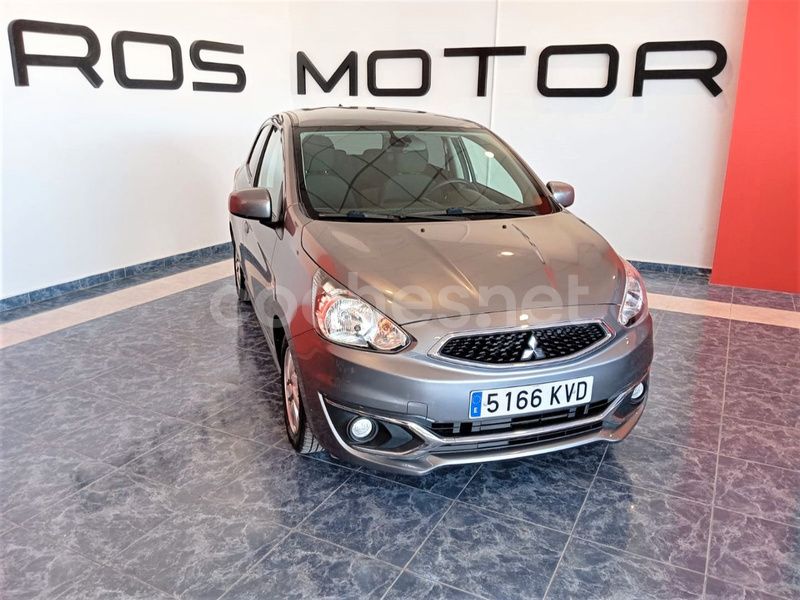Gris / plata Usado 2019 Mitsubishi Space Star Motion Berlina | 10.500 € (Precio justo) - Imagen 1/4