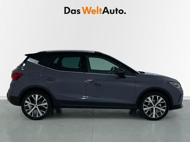 Usado Seat Arona Xperience 115 CV (84 kW) 2025 Gris SUV