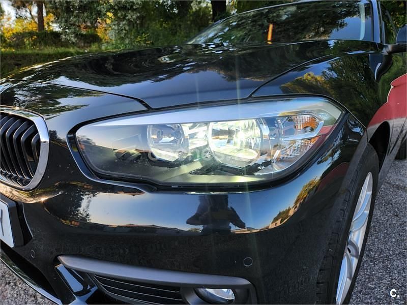 Usado BMW 120 Sport Line 184 CV (135 kW) 2018 Negro Utilitario
