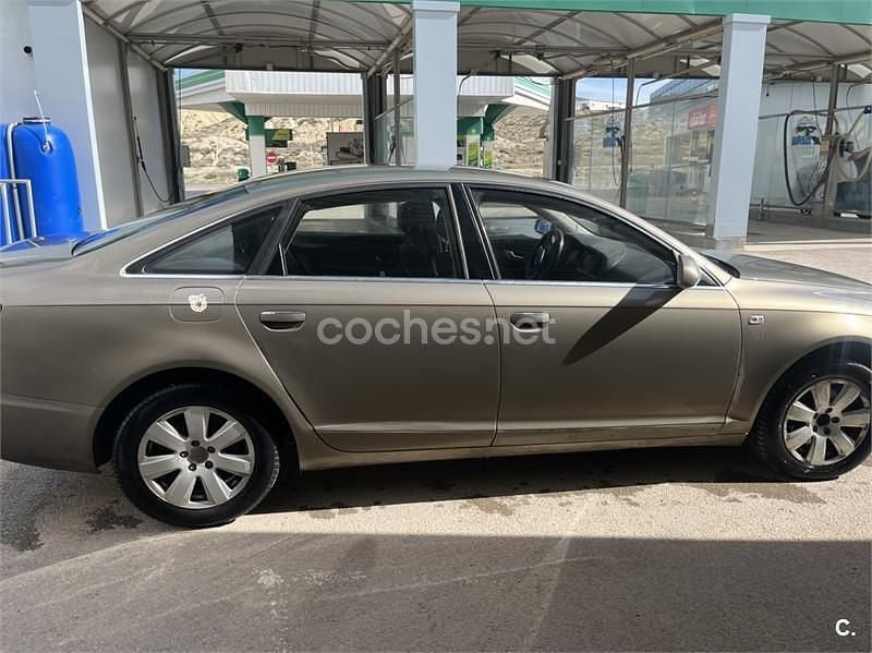 Usado Audi A6 225 CV (165 kW) 2005 Beige Berlina