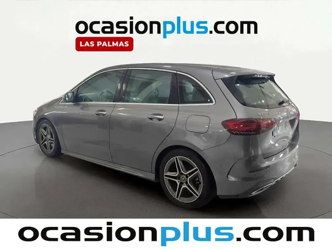 Usado Mercedes B200 150 CV (110 kW) 2023 Gris Monovolumen