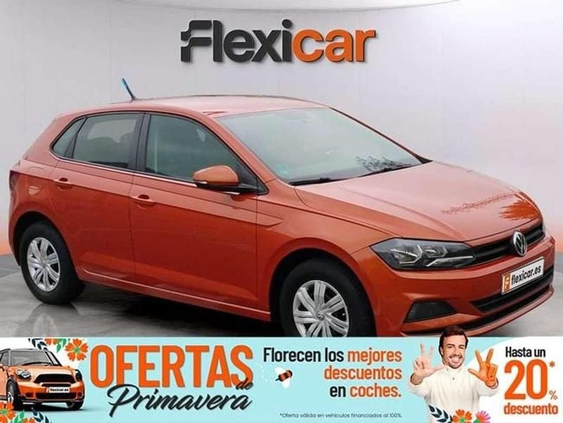 Usado VW Polo Edition 80 CV (58 kW) 2019 Naranja Utilitario