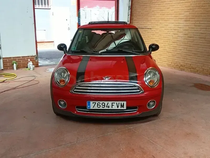 Usado Mini ONE 95 CV (69 kW) 2007 Rojo Utilitario