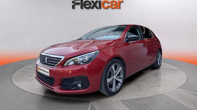 Usado Peugeot 308 Allure+ 131 CV (96 kW) 2019 Rojo Berlina