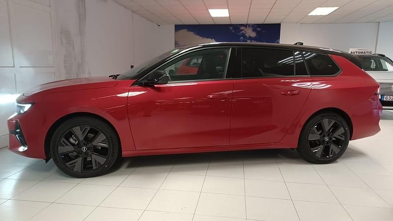 Usado Opel Astra 114 kW (156 CV) 2024 Otro Familiar