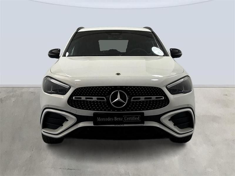 Usado Mercedes GLA200 150 HP (110 kW) 2025 Branco SUV