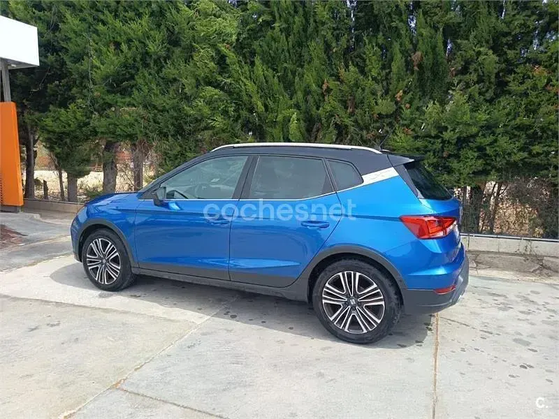 Usado Seat Arona FR 115 CV (84 kW) 2024 Azul SUV