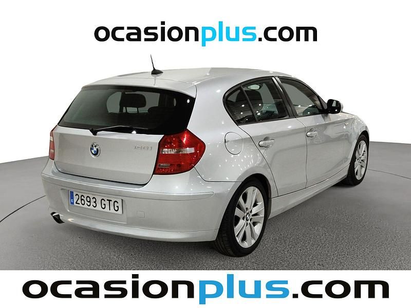 Usado BMW 120 170 CV (125 kW) 2010 Gris plata Utilitario