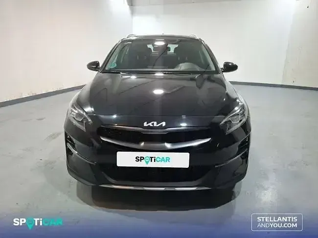 Usado Kia XCeed 120 CV (88 kW) 2022 Gris SUV