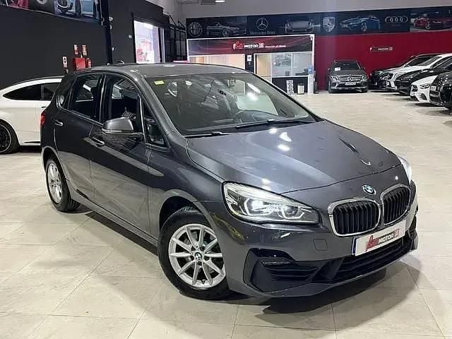 Usado BMW 218 Active Tourer 150 CV (110 kW) 2020 Gris Monovolumen