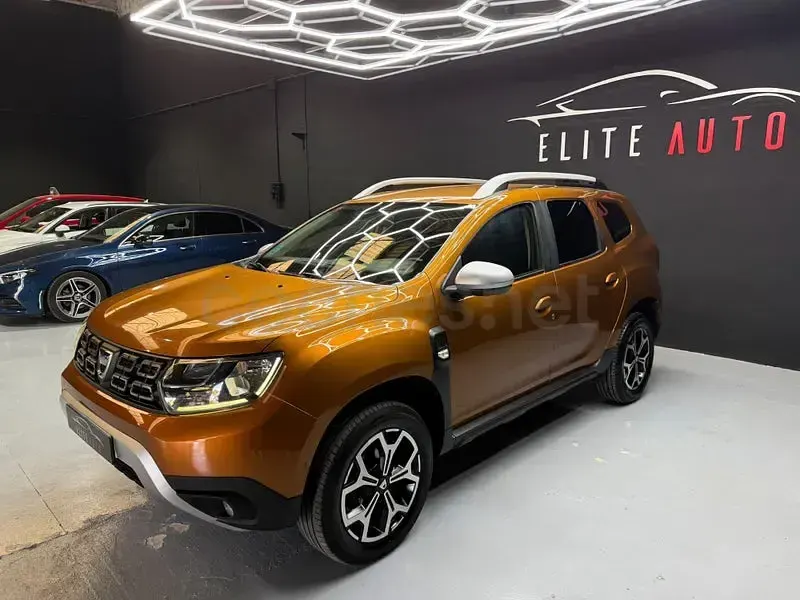 Usado Dacia Duster Comfort 115 CV (84 kW) 2019 Naranja SUV