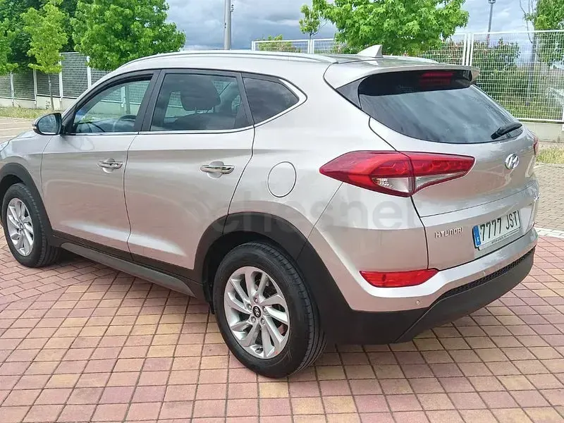 Usado Hyundai Tucson 115 CV (84 kW) 2016 Beige SUV