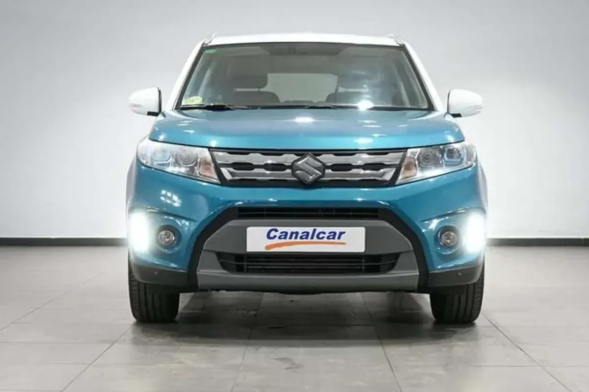 Usado Suzuki Vitara GLX 120 CV (88 kW) 2015 Azul SUV