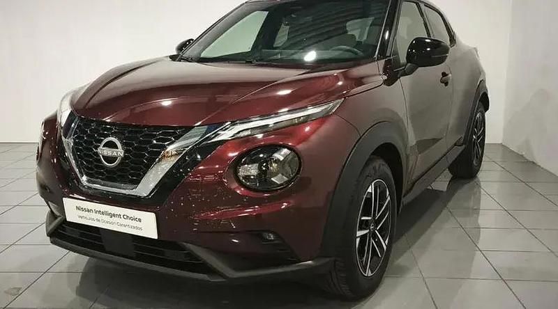 Usado Nissan Juke N-Connecta 114 CV (83 kW) 2025 Burgundy (metalizado) SUV