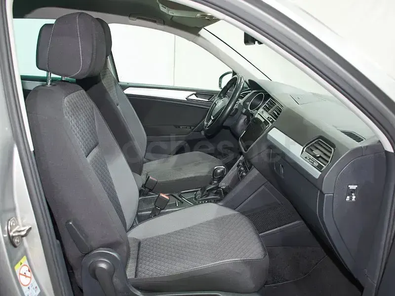 Usado VW Tiguan Advance 150 CV (110 kW) 2018 Gris / plata SUV