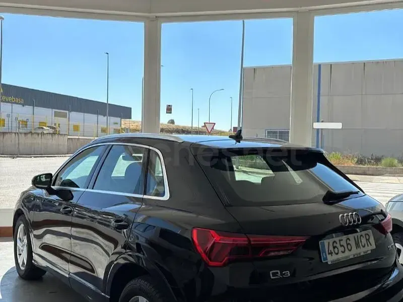 Usado Audi Q3 150 CV (110 kW) 2022 Negro SUV