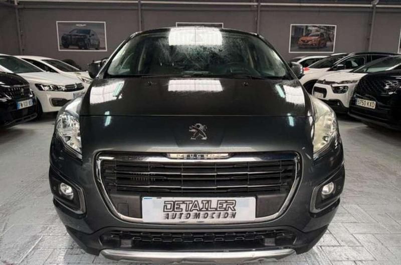 Usado Peugeot 3008 Allure 120 CV (88 kW) 2016 Gris Monovolumen
