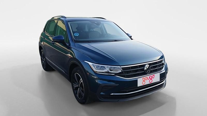 Usado VW Tiguan Life 150 CV (110 kW) 2024 Beige SUV