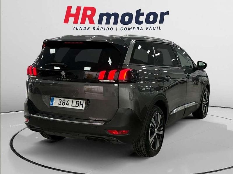 Usado Peugeot 5008 Allure 132 CV (97 kW) 2019 Gris SUV